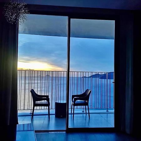 Oceandream Panorama Luxury Suites Να Τρανγκ Εξωτερικό φωτογραφία