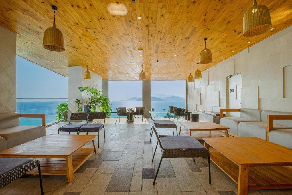 Oceandream Panorama Luxury Suites Να Τρανγκ Εξωτερικό φωτογραφία