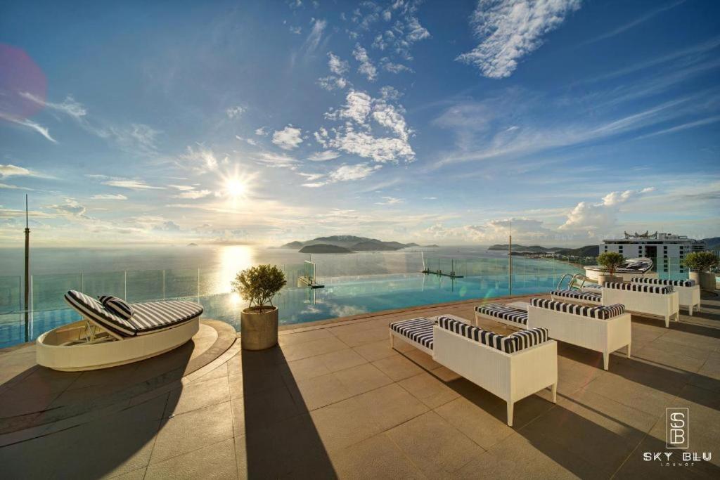 Oceandream Panorama Luxury Suites Να Τρανγκ Εξωτερικό φωτογραφία